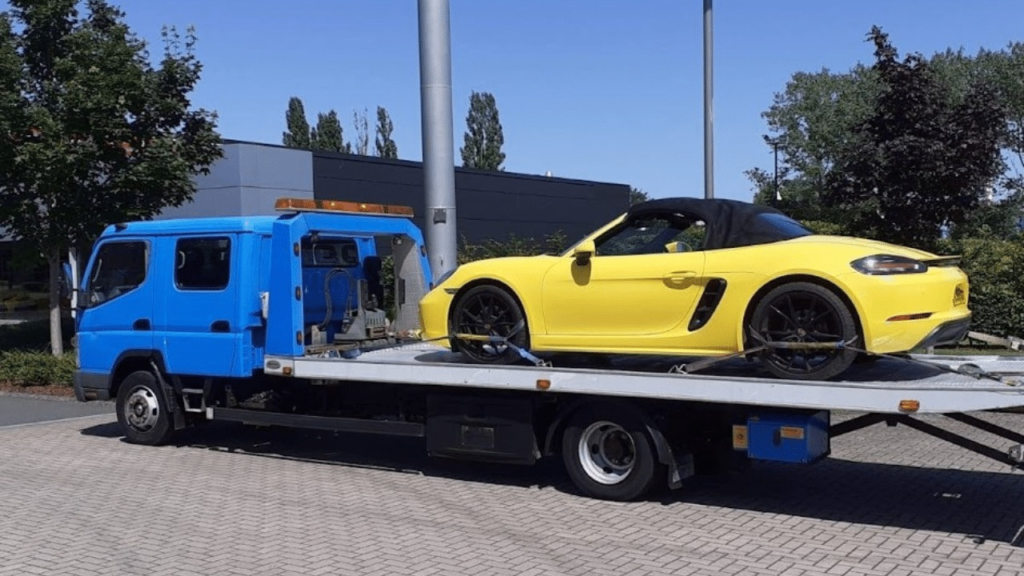Emergency towing service in Abu Dubai
